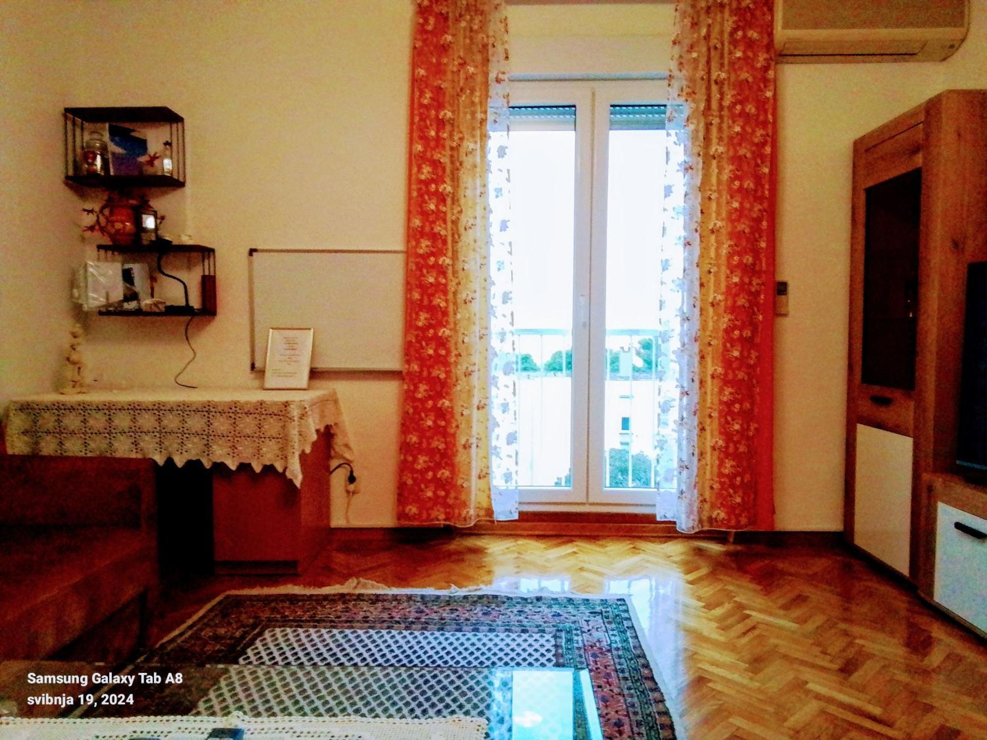 Apartment Vlatka สปลิท ภายนอก รูปภาพ